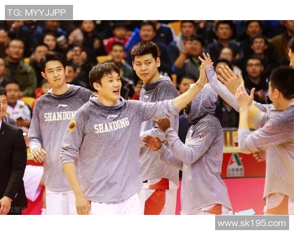 丁彦雨航在对阵山西的比赛中展现出色表现引发球迷热议