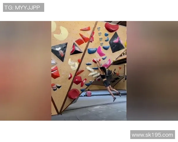 成都攀岩队勇攀高峰中路突破助力攀岩热潮再创新高MBA